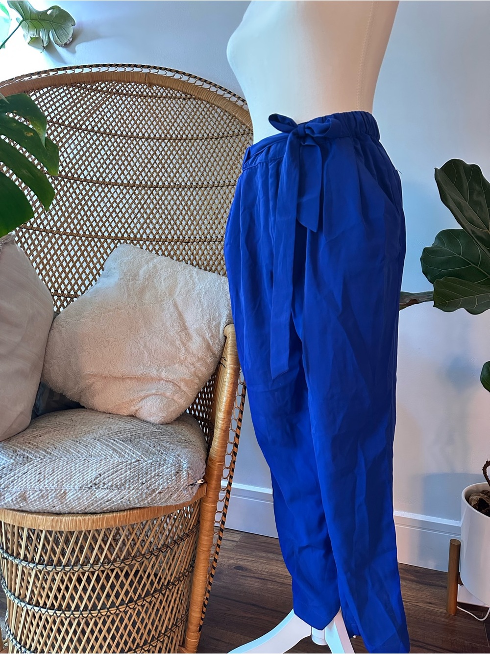 Women’s Royal Blue High-Waist Tie-Waist Pants